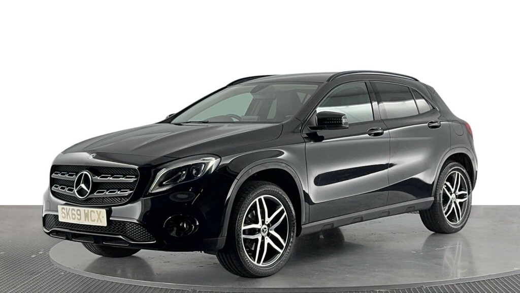 Mercedes-Benz GLA Class 1.6 Gla180 Gpf Urban Edition Suv 7G-dct Black