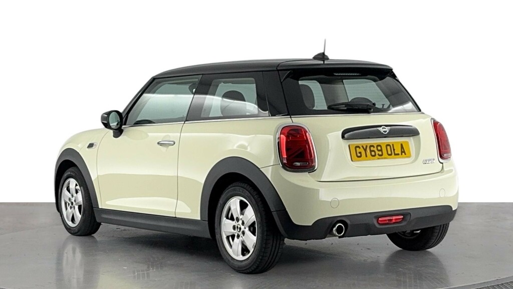 Mini Hatch 1.5 Cooper Classic Hatchback Eur GY69OLA White #6