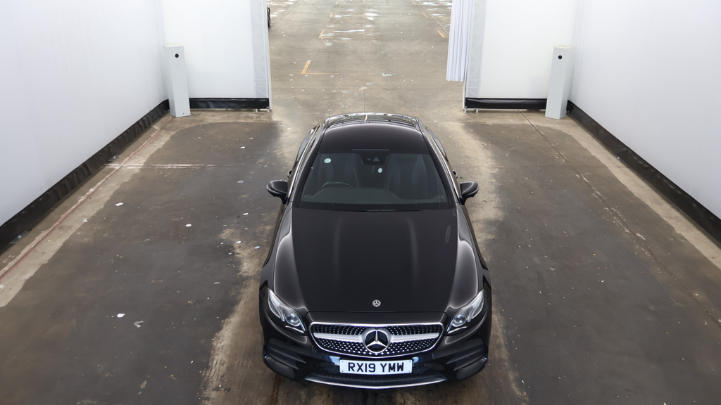 Mercedes-Benz E Class 2.0 E220d Amg Line Coupe G-tronic Euro Black #3