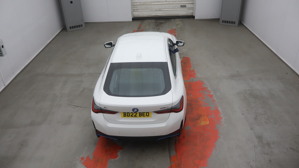 BMW i4 40 83.9Kwh Sport Gran Coupe Edri White #2