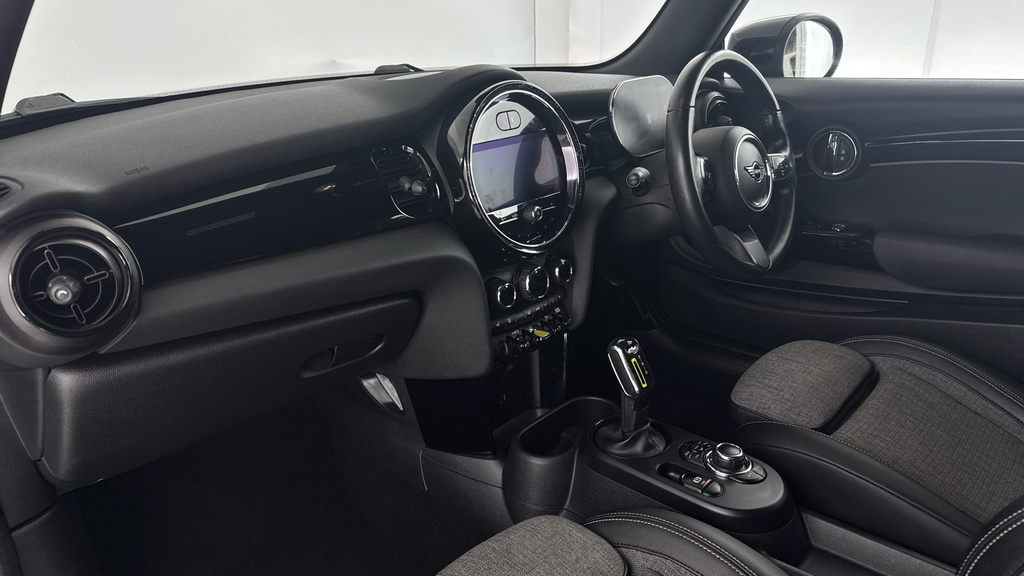 Mini Electric 32.6Kwh Level 2 Black #10