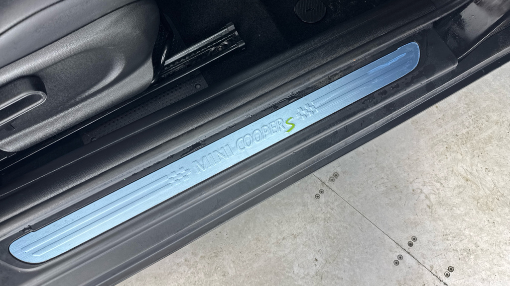 Mini Electric 32.6Kwh Level 2 Black #16