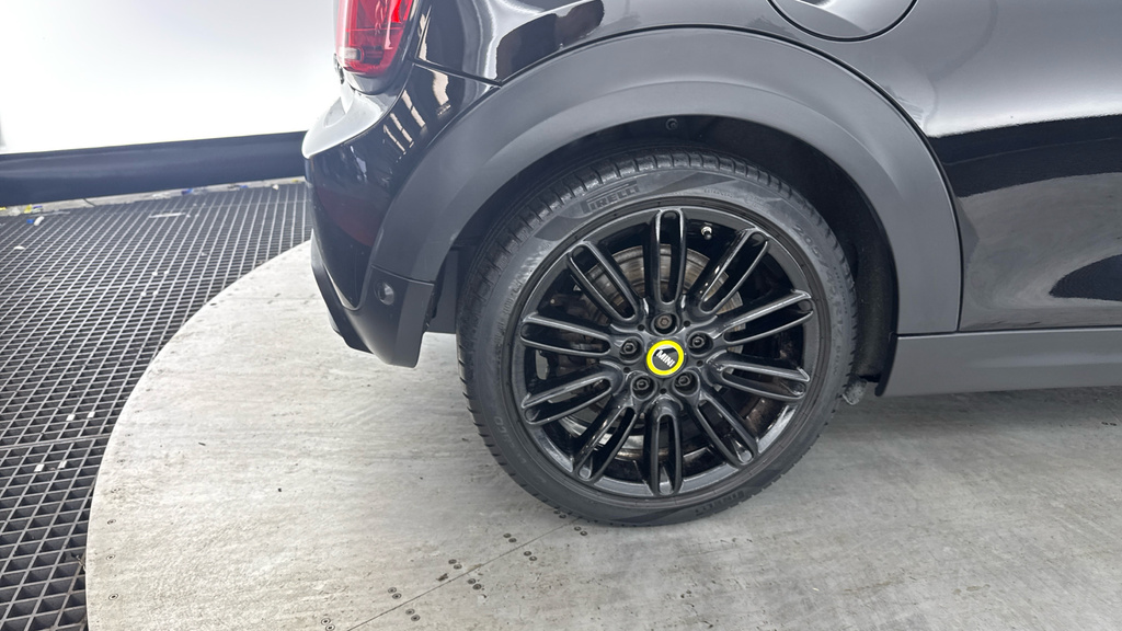 Mini Electric 32.6Kwh Level 2 Black #20