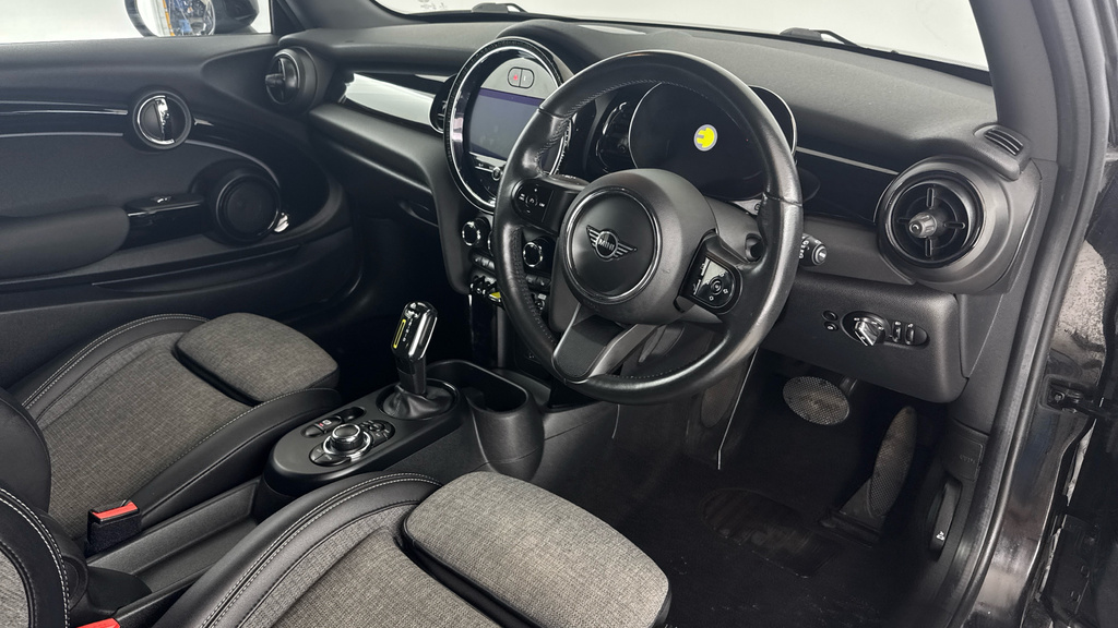 Mini Electric 32.6Kwh Level 2 Black #9