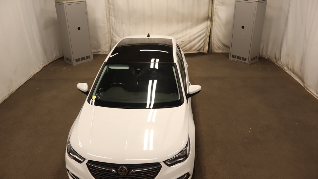 Vauxhall Grandland X 1.2 Turbo Elite Nav Suv 8Spd Euro White
