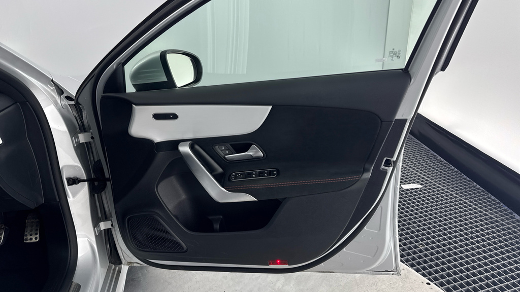Mercedes-Benz A Class Hatchback White #24