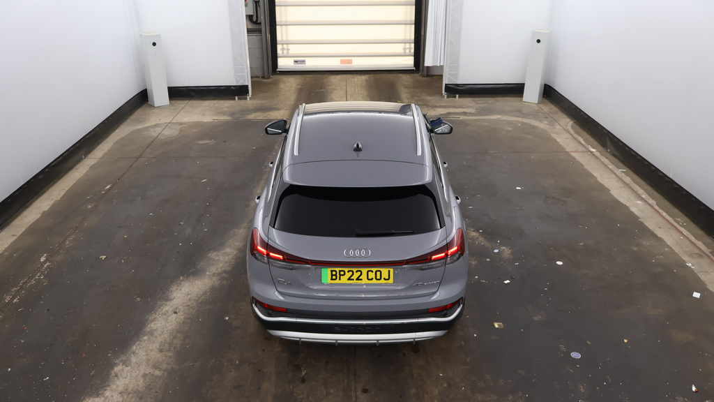 Audi Q4 E Tron 40 S Line Suv 82Kwh 204 Ps Grey #2