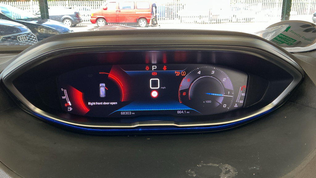Peugeot 5008 1.5 Bluehdi Active Premium Suv Eat Eu White #4