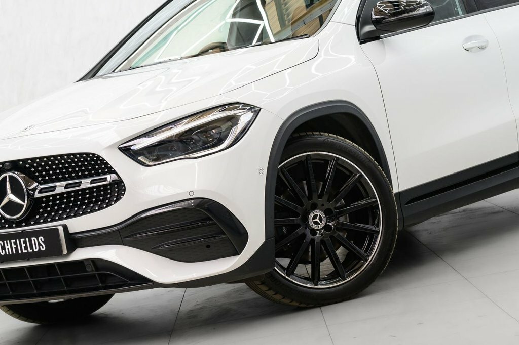 Mercedes-Benz GLA Class 2L Amg Line Night Edition KN72RZR White #5