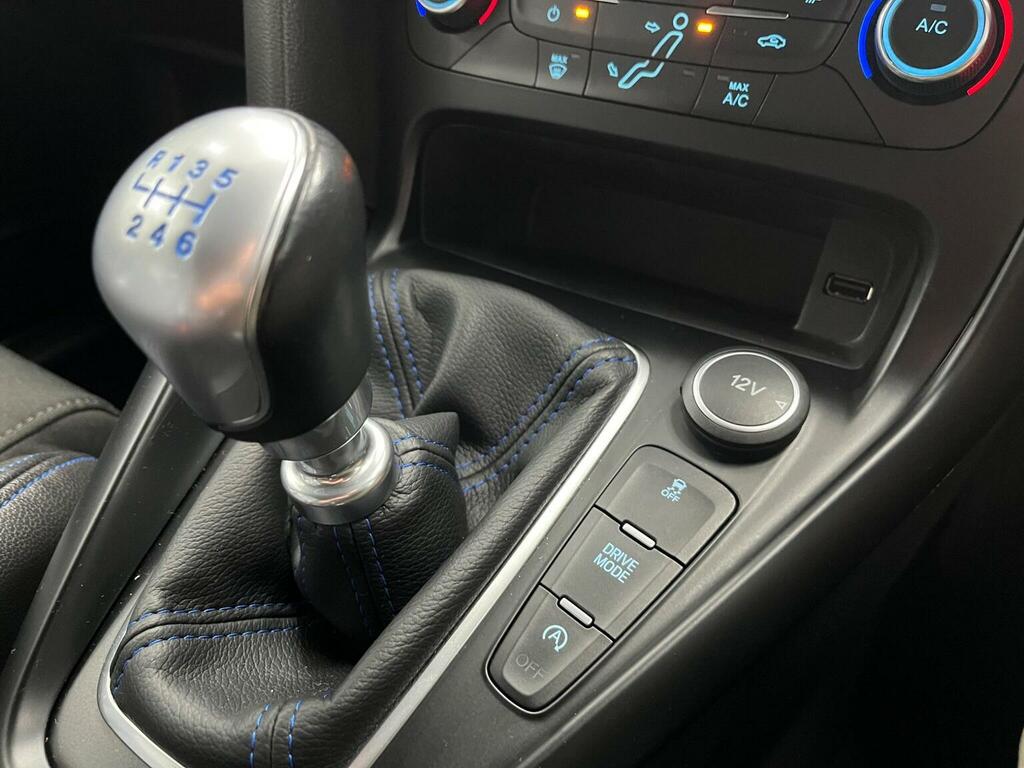 Ford Focus Hatchback 1.5 Tdci Zetec Euro 6 Ss 201616 Blue #10