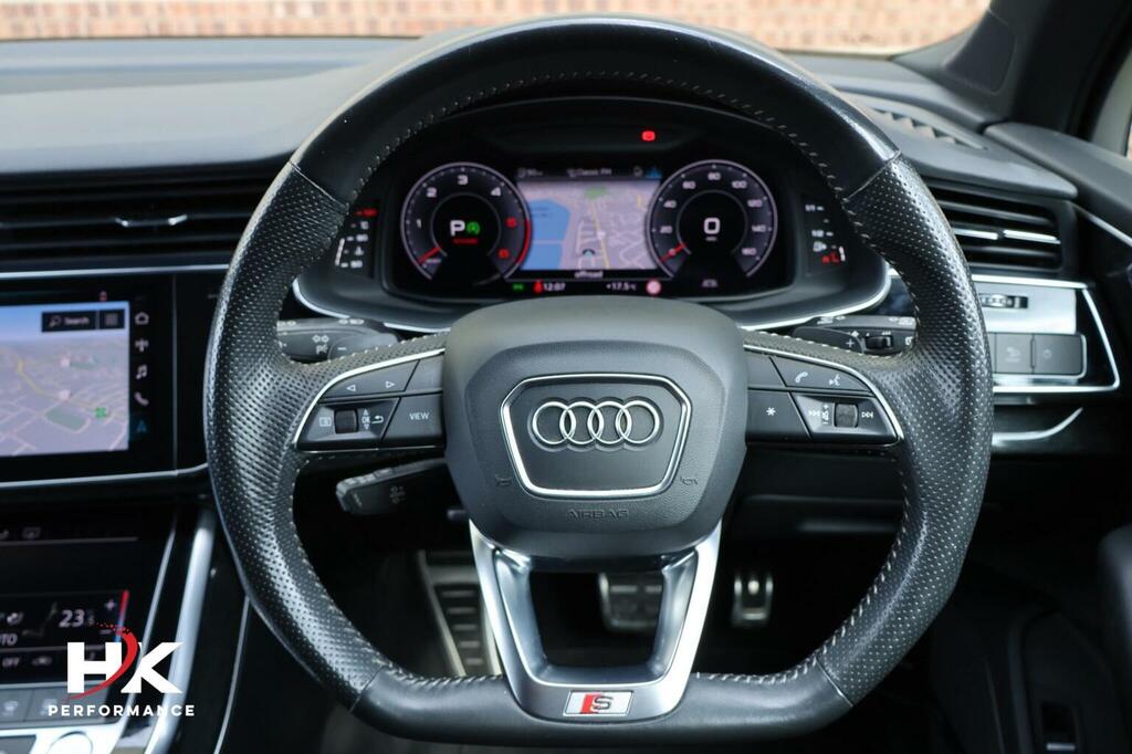 Audi Q7 Suv Black #34
