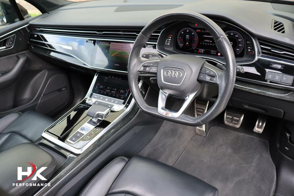 Audi Q7 Suv Black #25