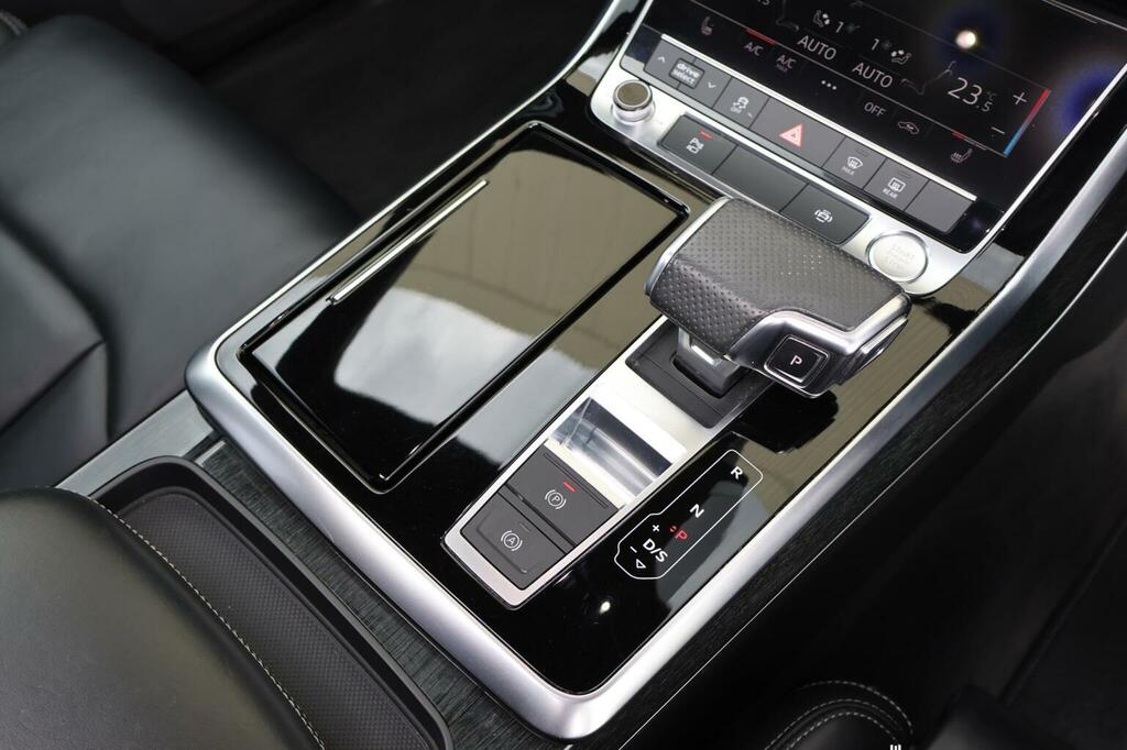 Audi Q7 Suv Black #30
