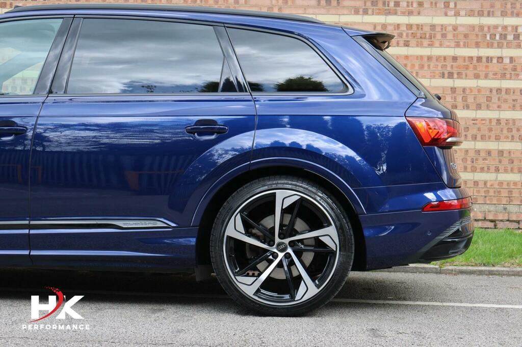 Audi Q7 Suv Black #12