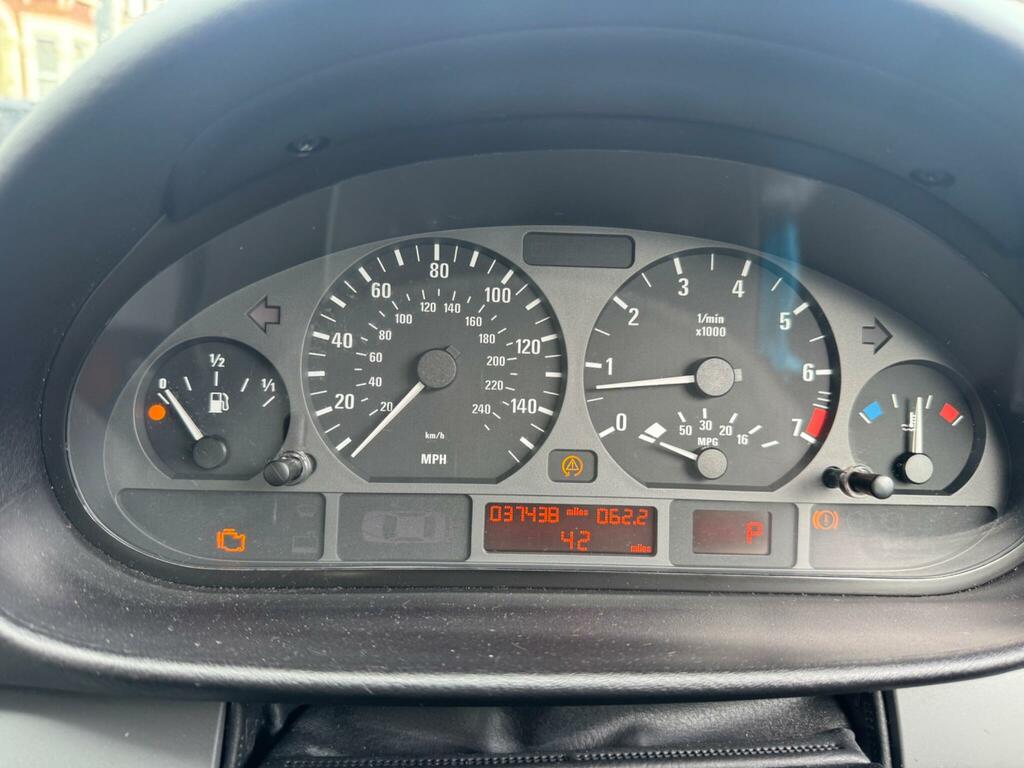 BMW 3 Series Es Silver #19