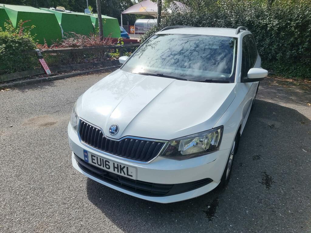 Skoda Fabia Se White #6