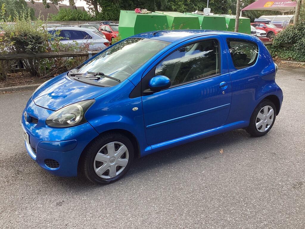 Toyota Aygo Hatchback Blue #7