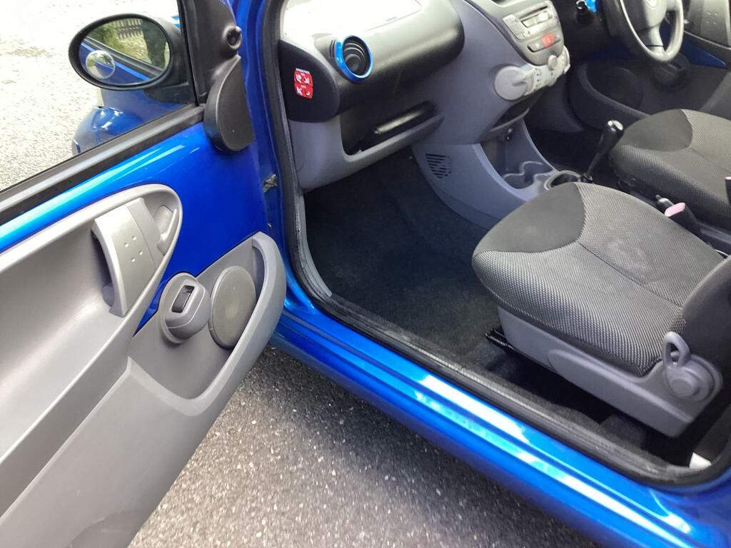 Toyota Aygo Hatchback Blue #23