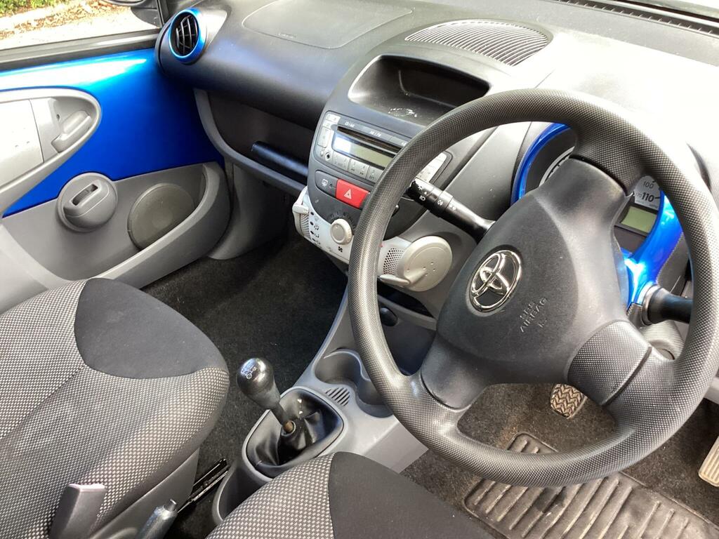 Toyota Aygo Hatchback Blue #13