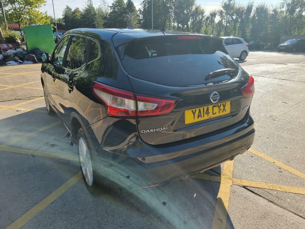 Nissan Qashqai Acenta Premium Black #4