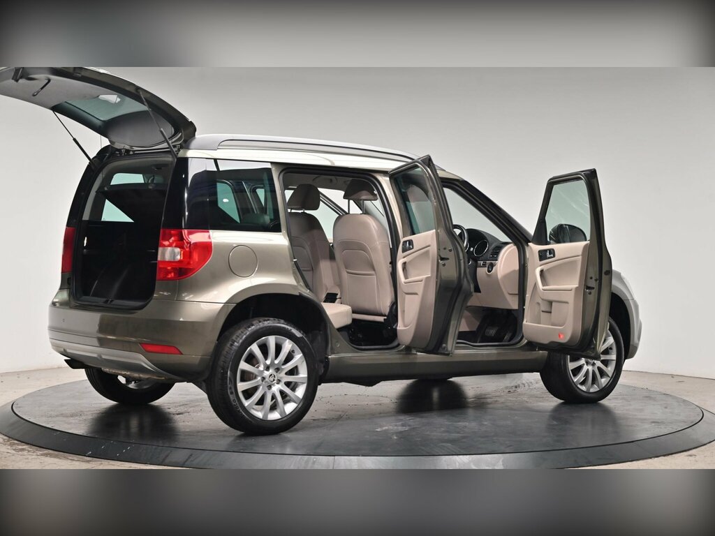 Skoda Yeti Elegance Blue #39