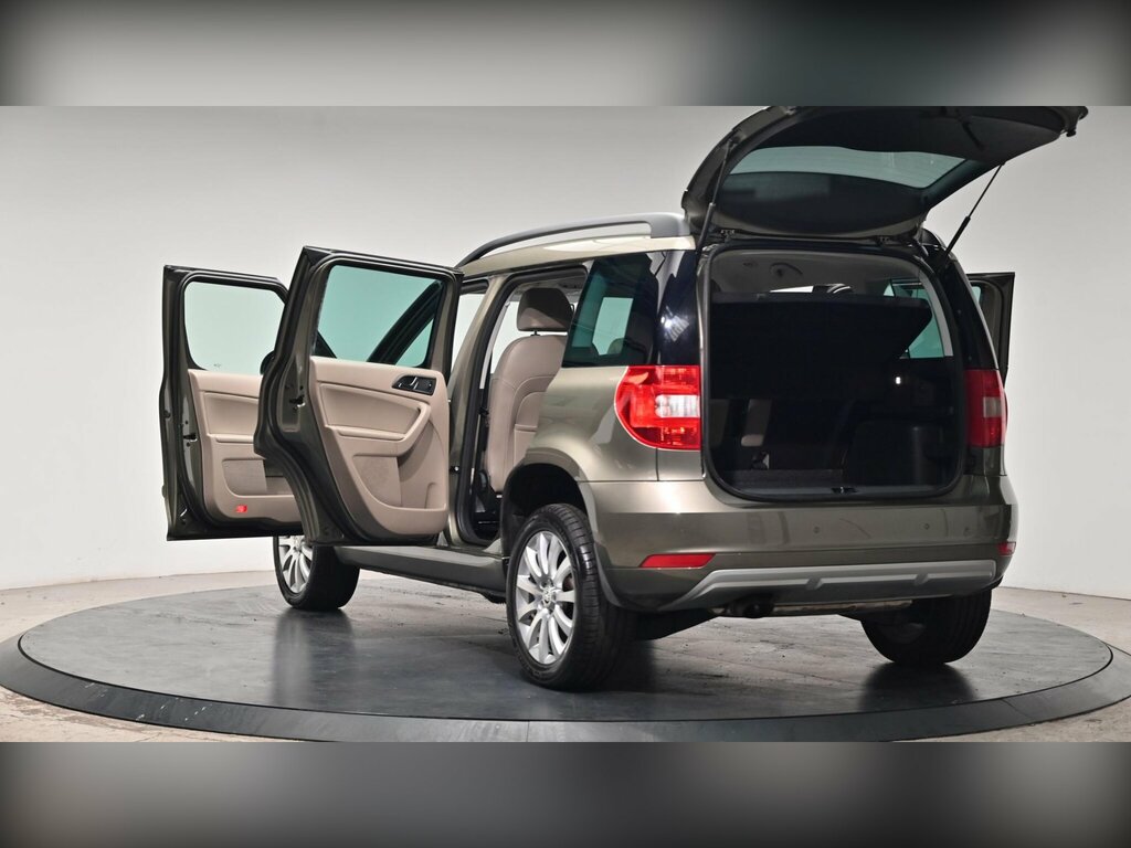 Skoda Yeti Elegance Blue #35