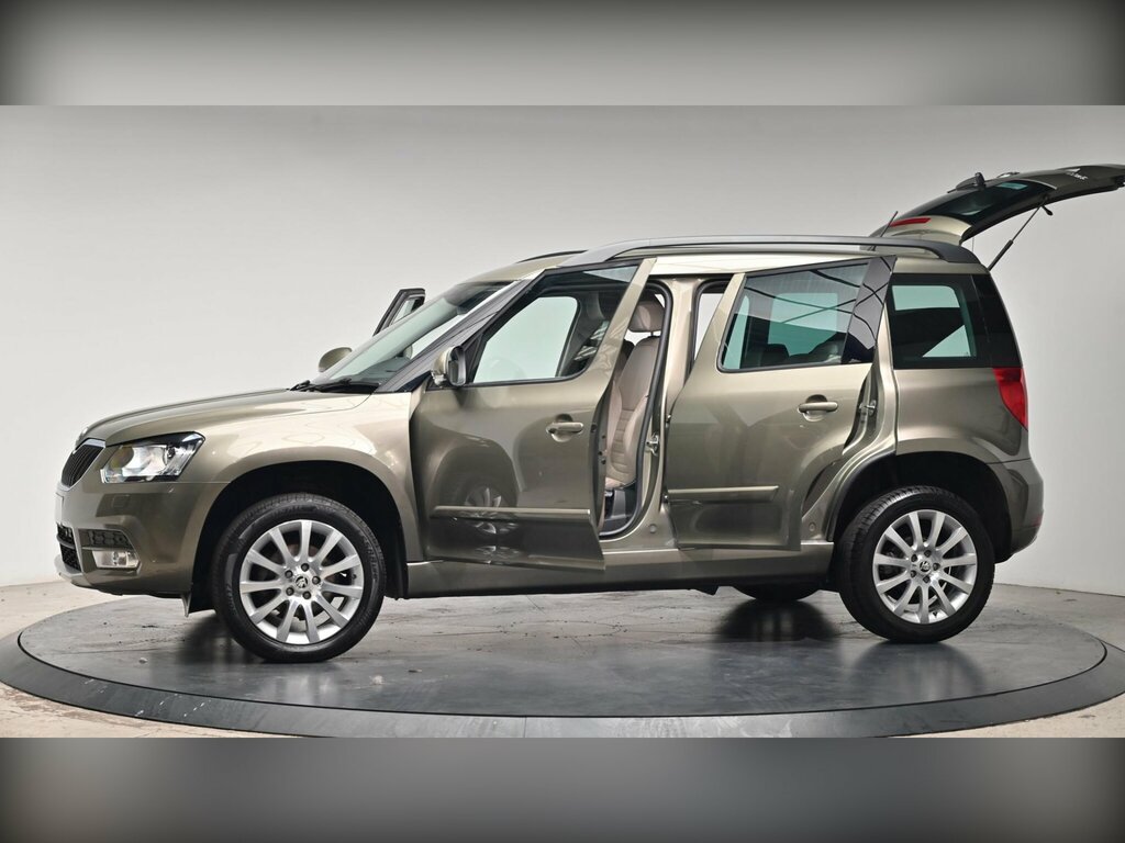 Skoda Yeti Elegance Blue #31