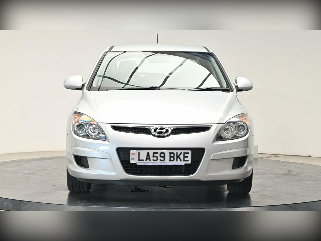 Hyundai I30 1.6 Crdi Comfort Euro 4 Silver #2