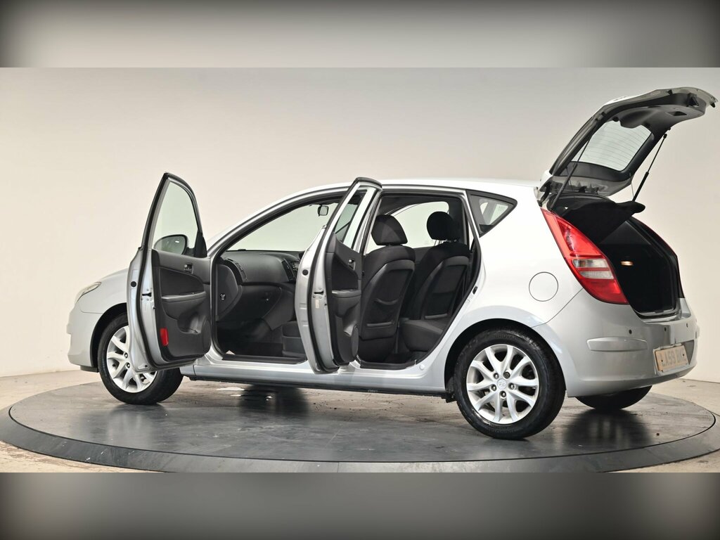 Hyundai I30 Hatchback Blue #33