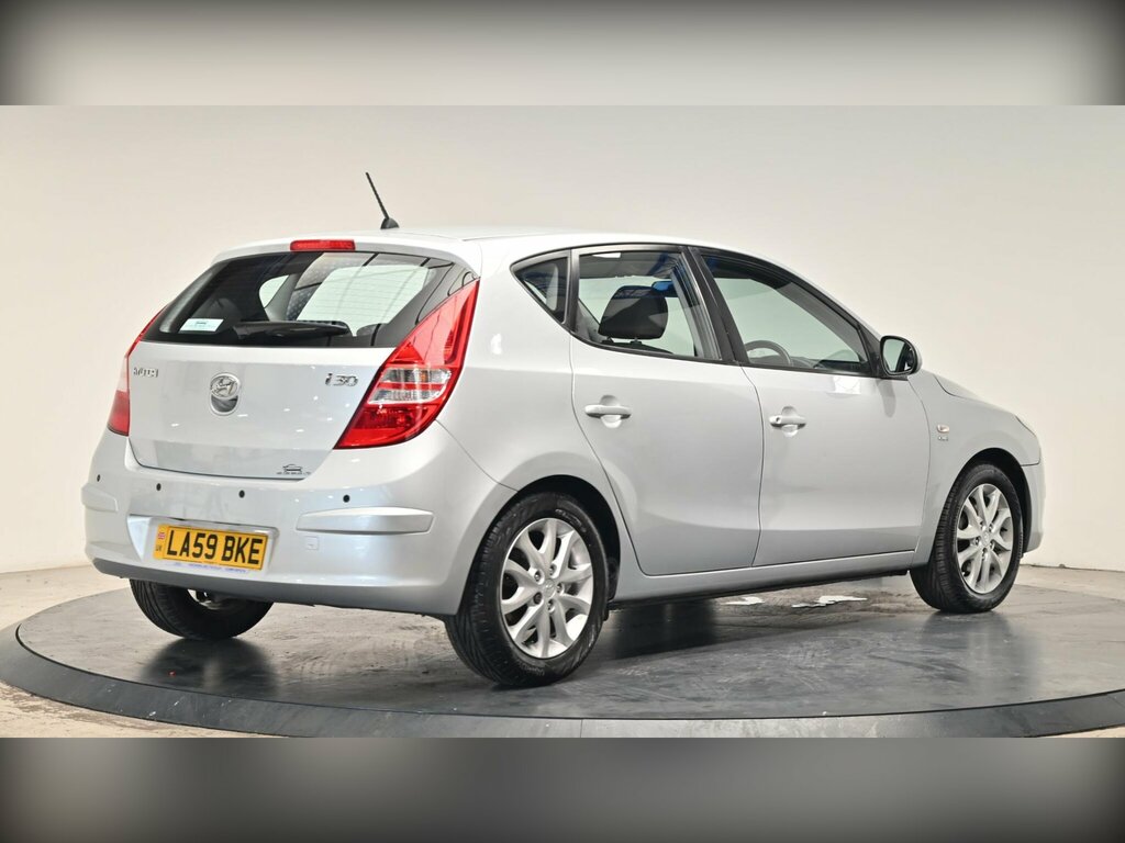 Hyundai I30 1.6 Crdi Comfort Euro 4 Silver #6