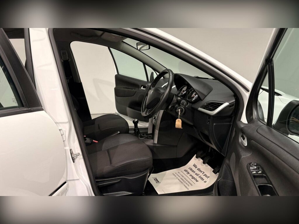 Peugeot 207 Active  #43