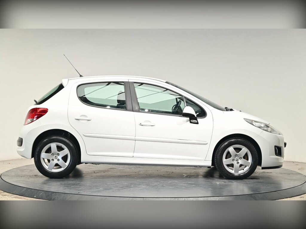 Peugeot 207 1.4 Envy Euro 5 White #4