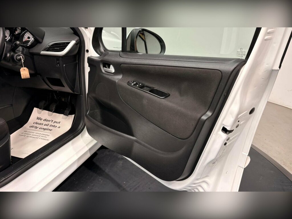 Peugeot 207 Active  #44