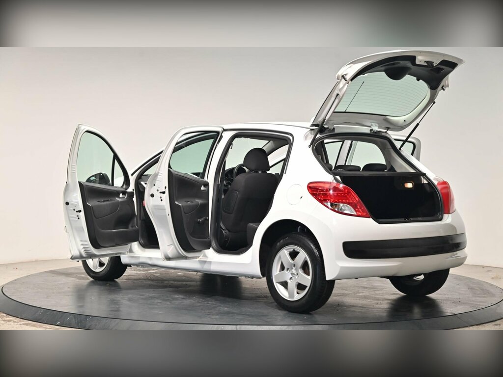 Peugeot 207 Active  #34