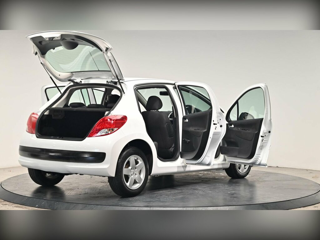 Peugeot 207 Active  #38