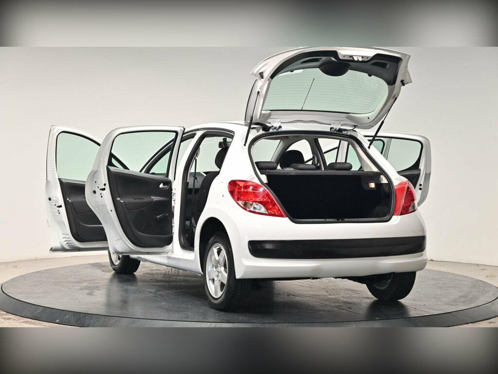 Peugeot 207 Active  #35