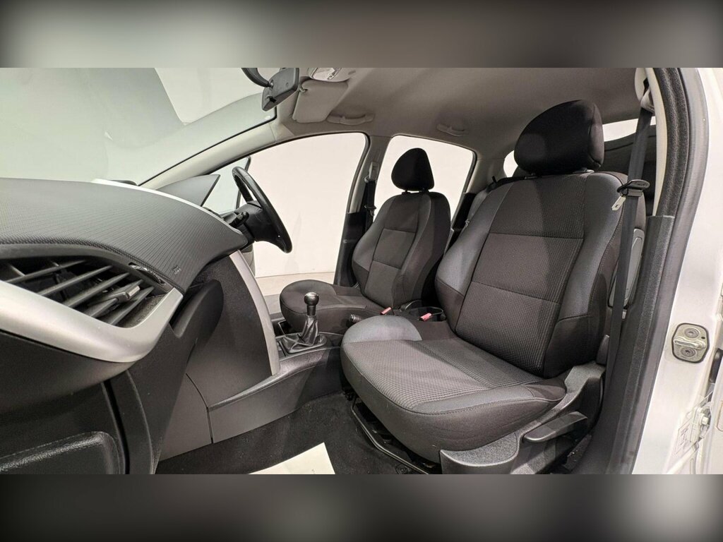 Peugeot 207 Active  #60
