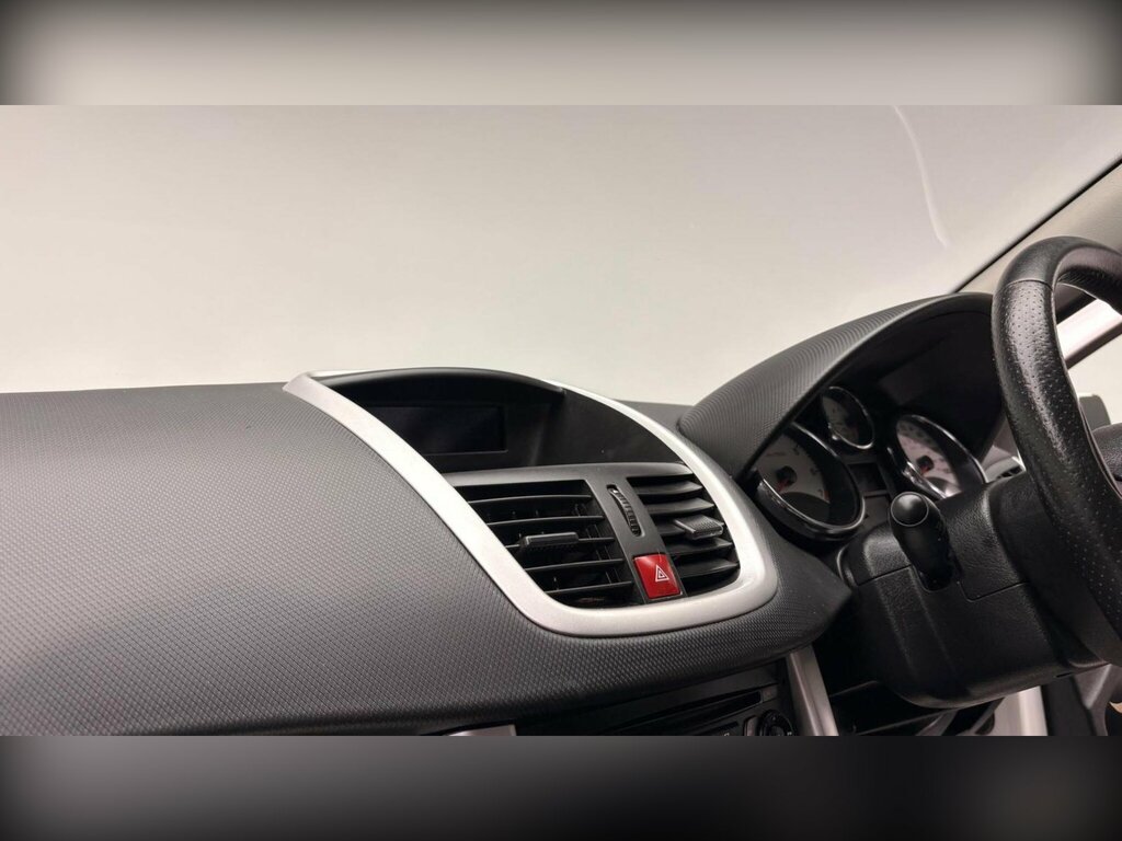 Peugeot 207 Active  #54