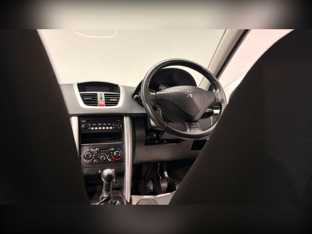 Peugeot 207 Active  #51