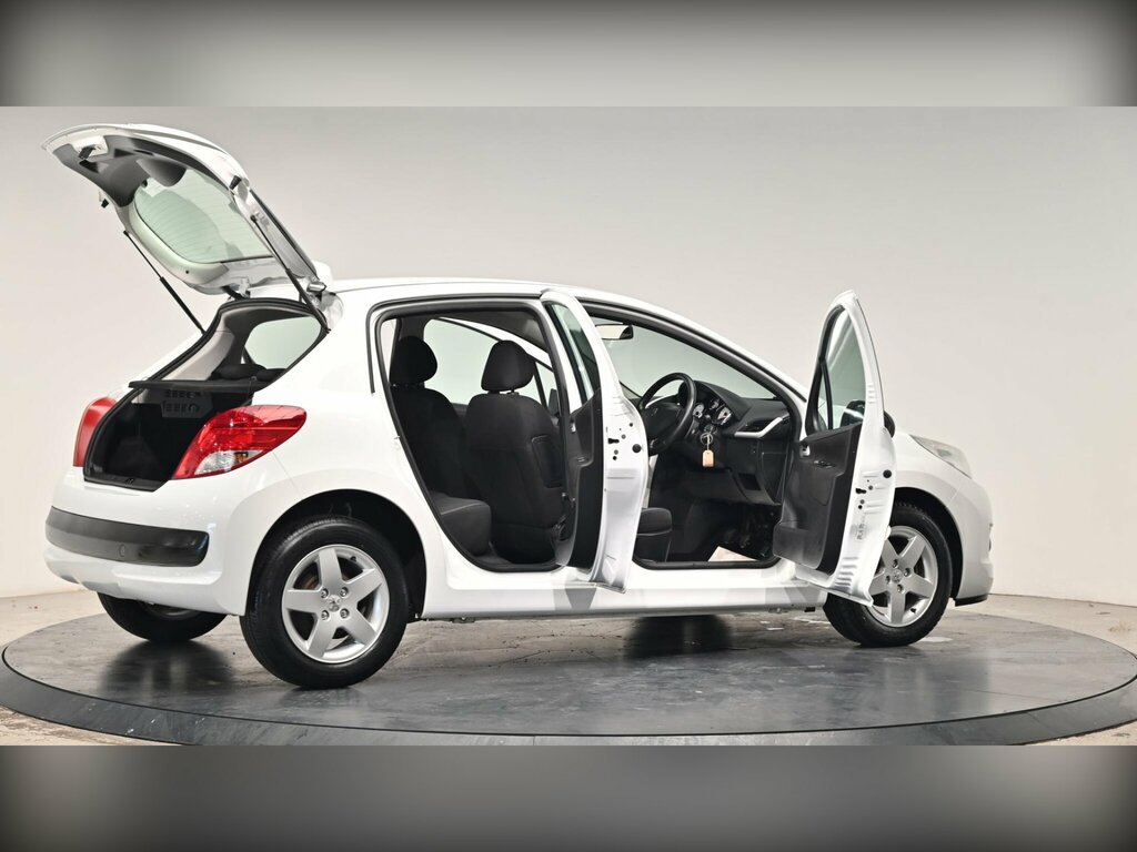 Peugeot 207 Active  #39