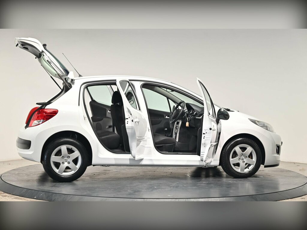 Peugeot 207 Active  #40