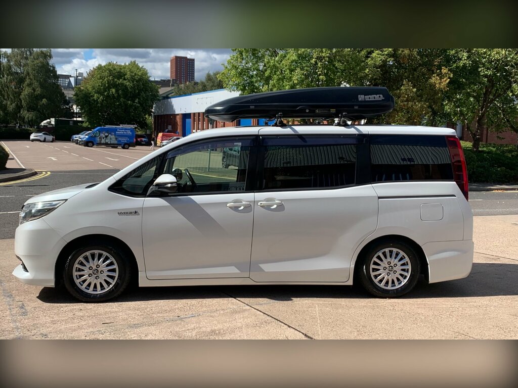 Toyota Voxy Noah 1.8 Hybrid 7 Seats Mpv Ulez White #6
