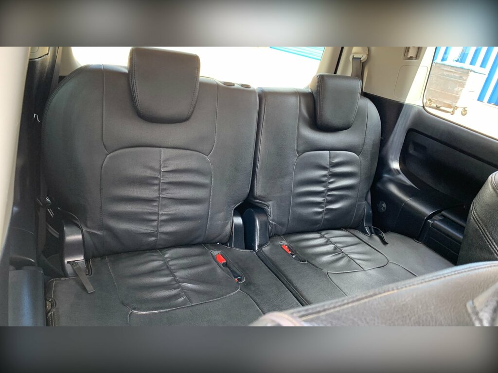Toyota Voxy Voxy 1.8 Hybrid White #26