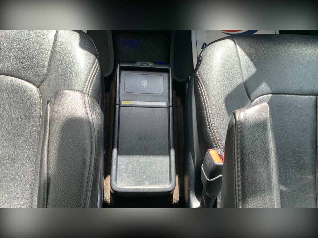 Toyota Voxy Voxy 1.8 Hybrid White #62
