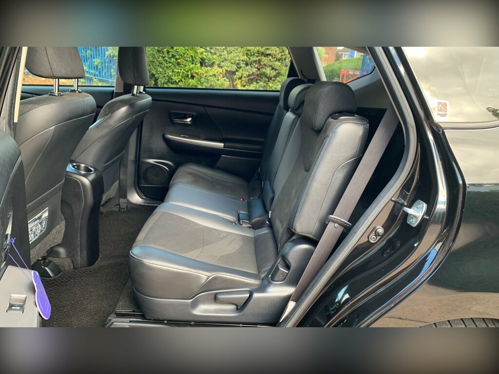 Toyota Prius+ 1.8L Icon Silver #29