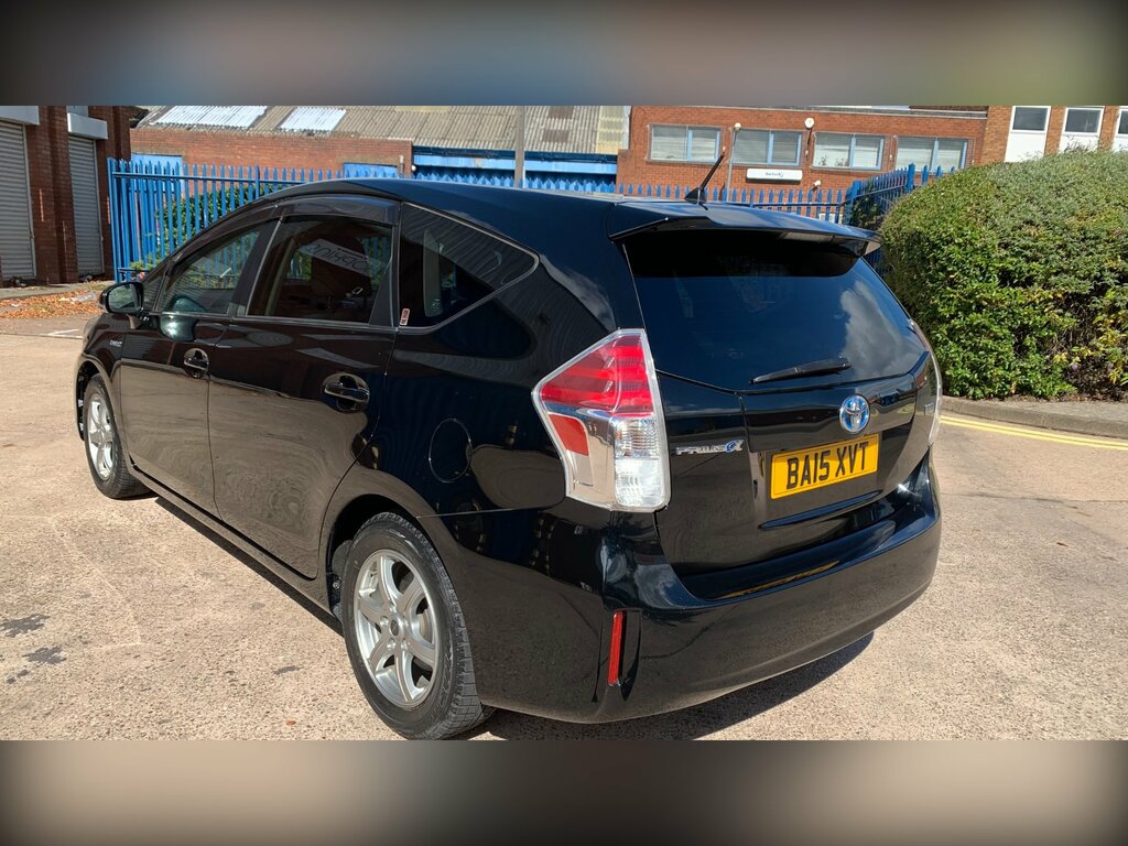 Toyota Prius+ 1.8L Icon Silver #18