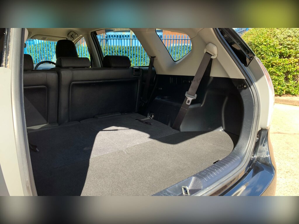 Toyota Prius+ 1.8L Icon Silver #86