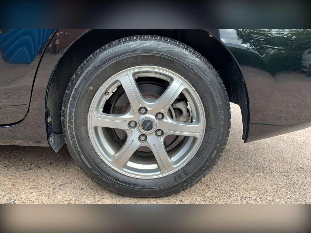 Toyota Prius+ 1.8L Icon Silver #20