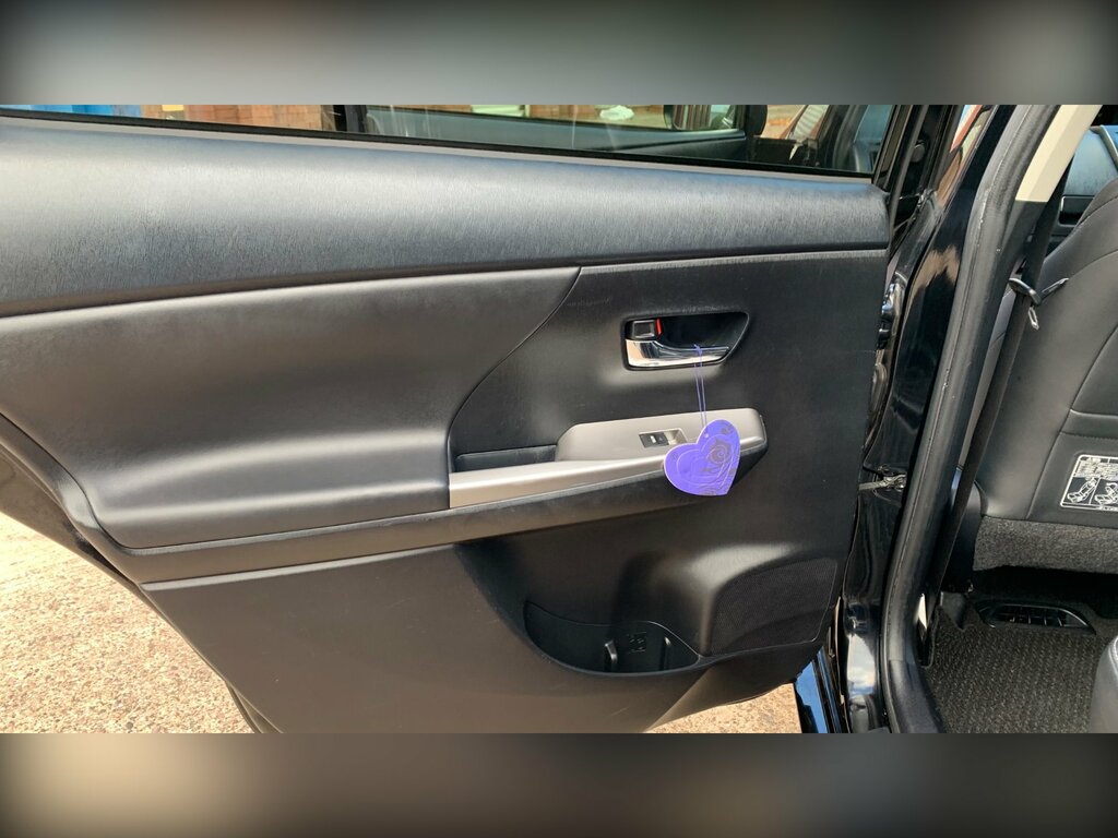 Toyota Prius+ 1.8L Icon Silver #33