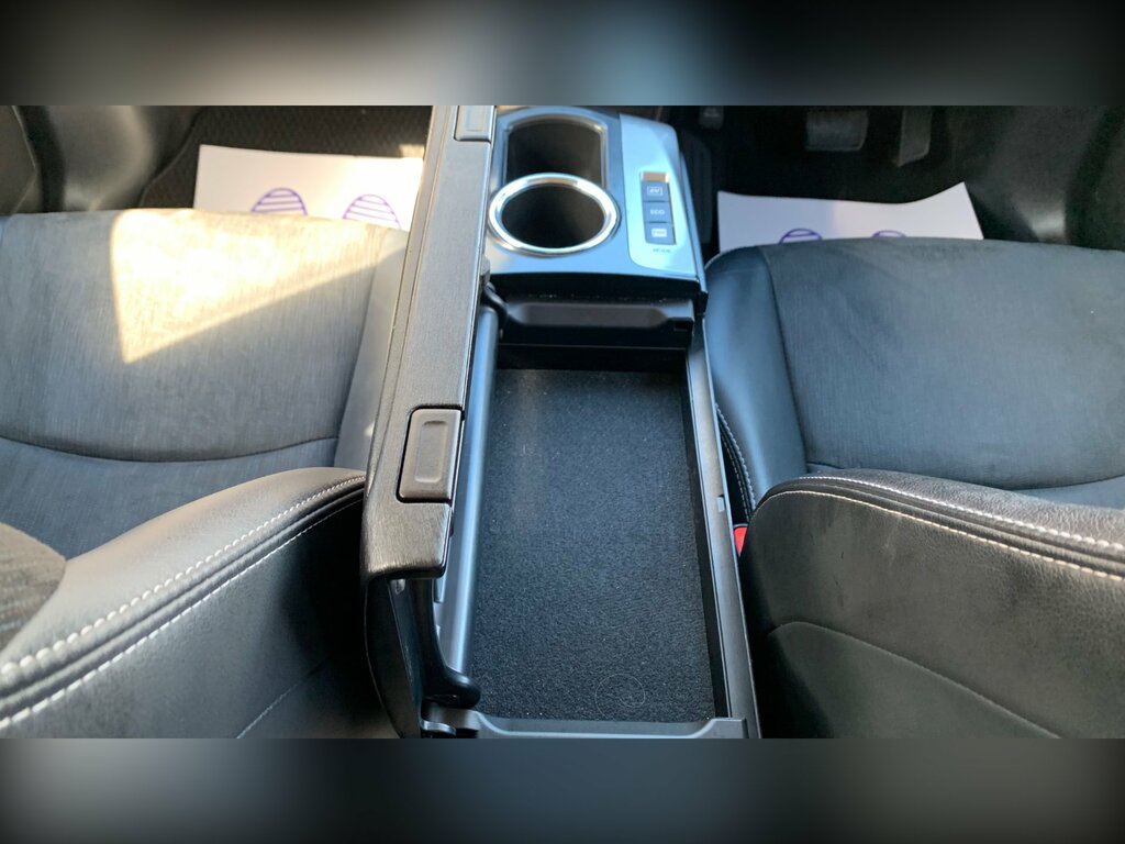 Toyota Prius+ 1.8L Icon Silver #63